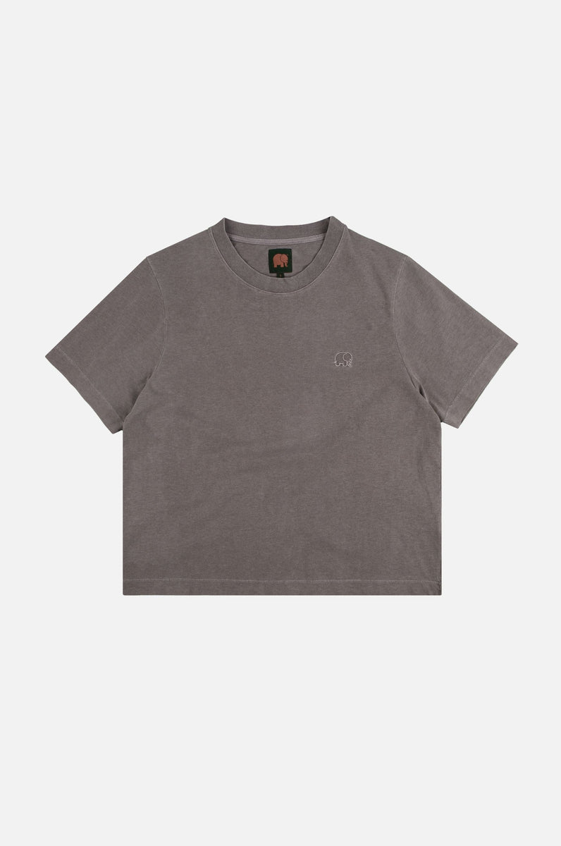 受注生産 PEOPLE1 WHAT IS? TEE / DARK GRAY Women's Essential Pigment T-Shirt Pewter – Trendsplant