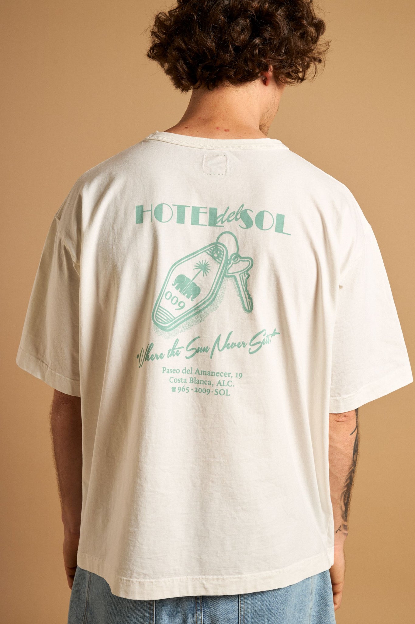 Trendsplant x Antonyo Marest Keychain Oversized Heavy T-Shirt Foam White