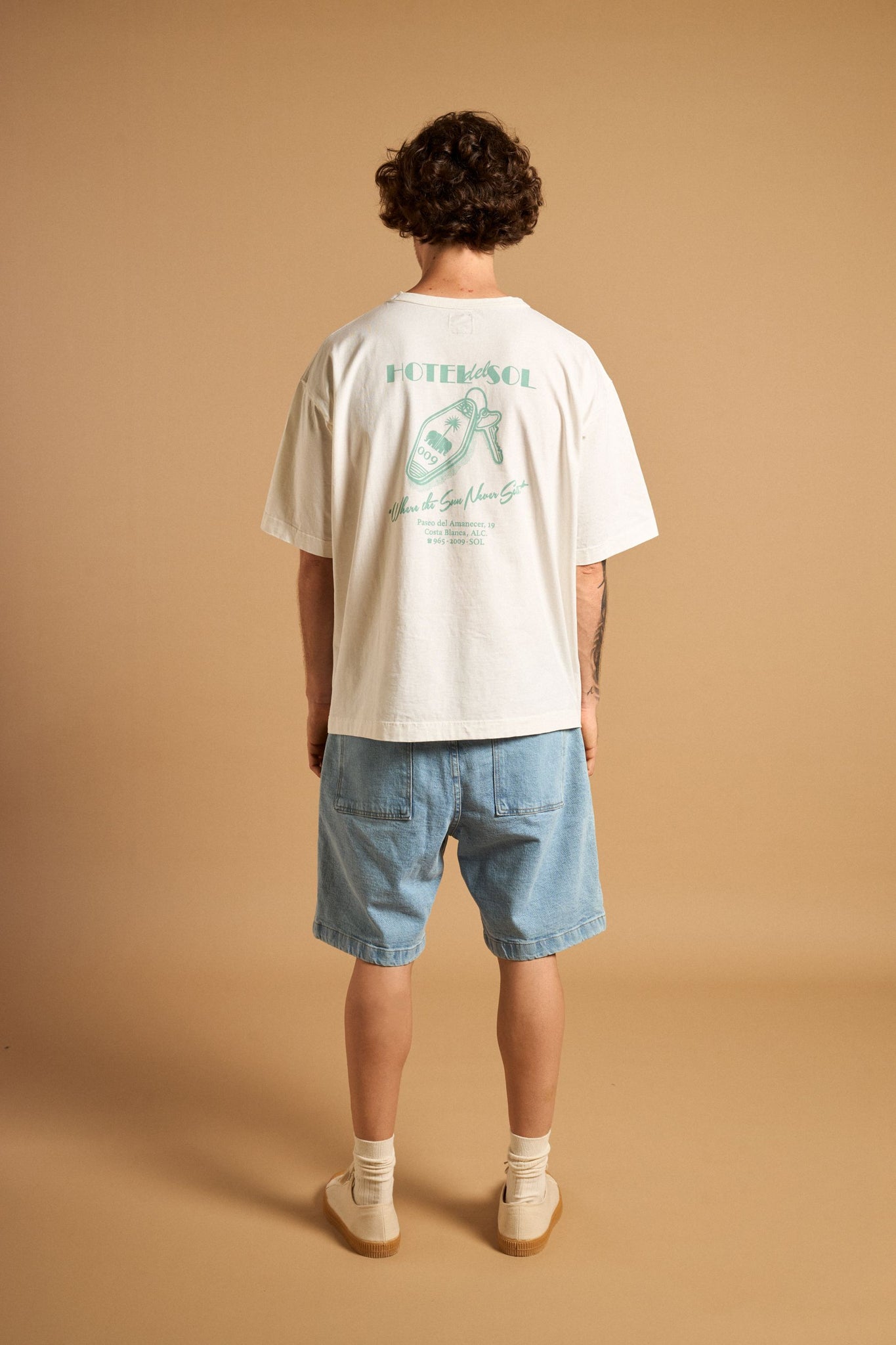 Trendsplant x Antonyo Marest Keychain Oversized Heavy T-Shirt Foam White