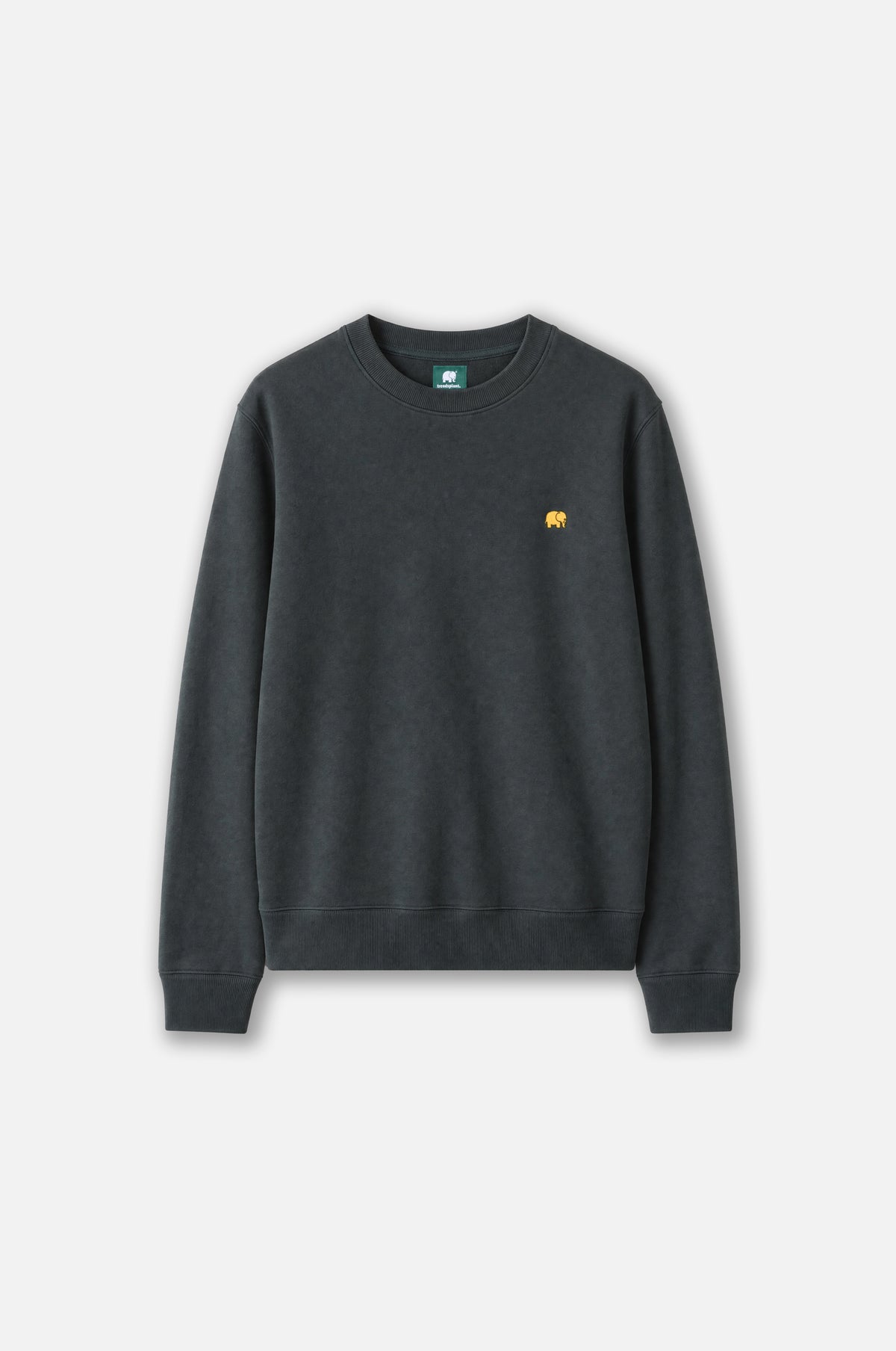 Organic Essential Sweatshirt en vert scarabée, présenté avec un discret logo éléphant sur la poitrine | TP_IMAGE_TYPE=SILHOUETTE_FRONT