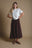 Persona che indossa una Women's Organic Essential T-Shirt Natural, vista frontale | TP_IMAGE_TYPE=MODEL_FRONT