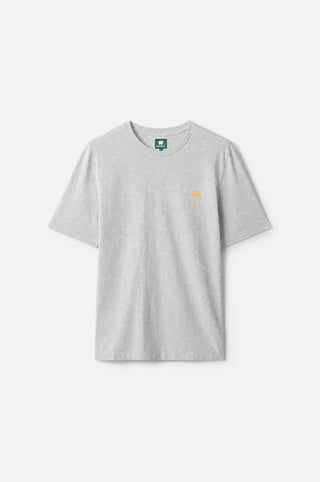 T-shirt Essential biologica in grigio melange, con un piccolo ricamo sul petto | TP_IMAGE_TYPE=SILHOUETTE_FRONT