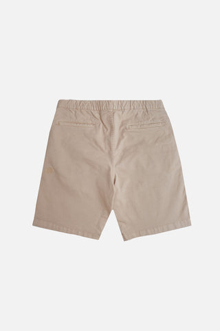 Ecodye Cotton Climber Shorts in Sand mostrati dal retro, con dettaglio della fascia elastica in vita e delle tasche. | TP_IMAGE_TYPE=MODEL_BACK