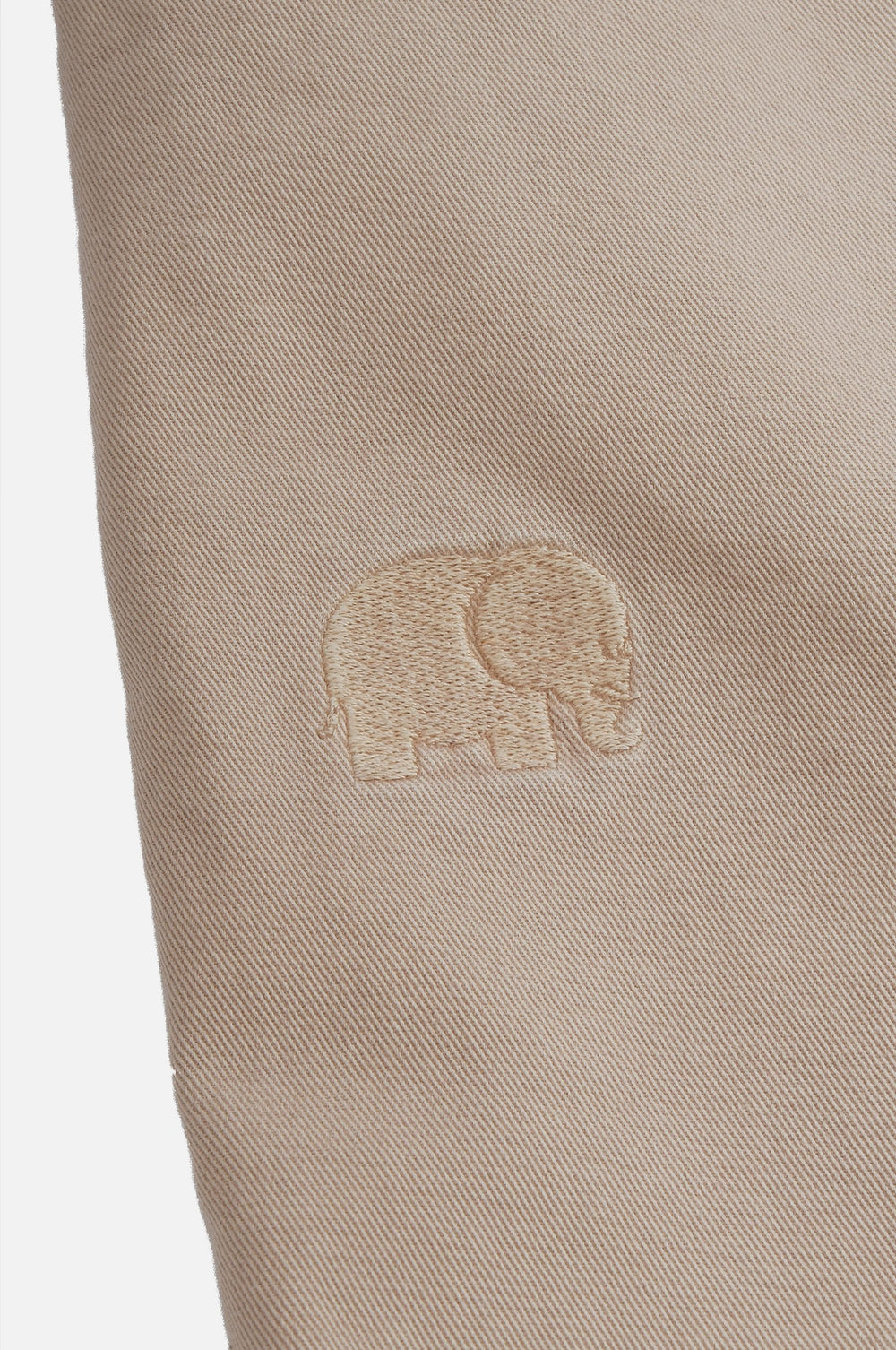 Dettaglio ravvicinato degli Ecodye Cotton Climber Shorts in Sand, che mostra la texture del tessuto. | TP_IMAGE_TYPE=DETAIL