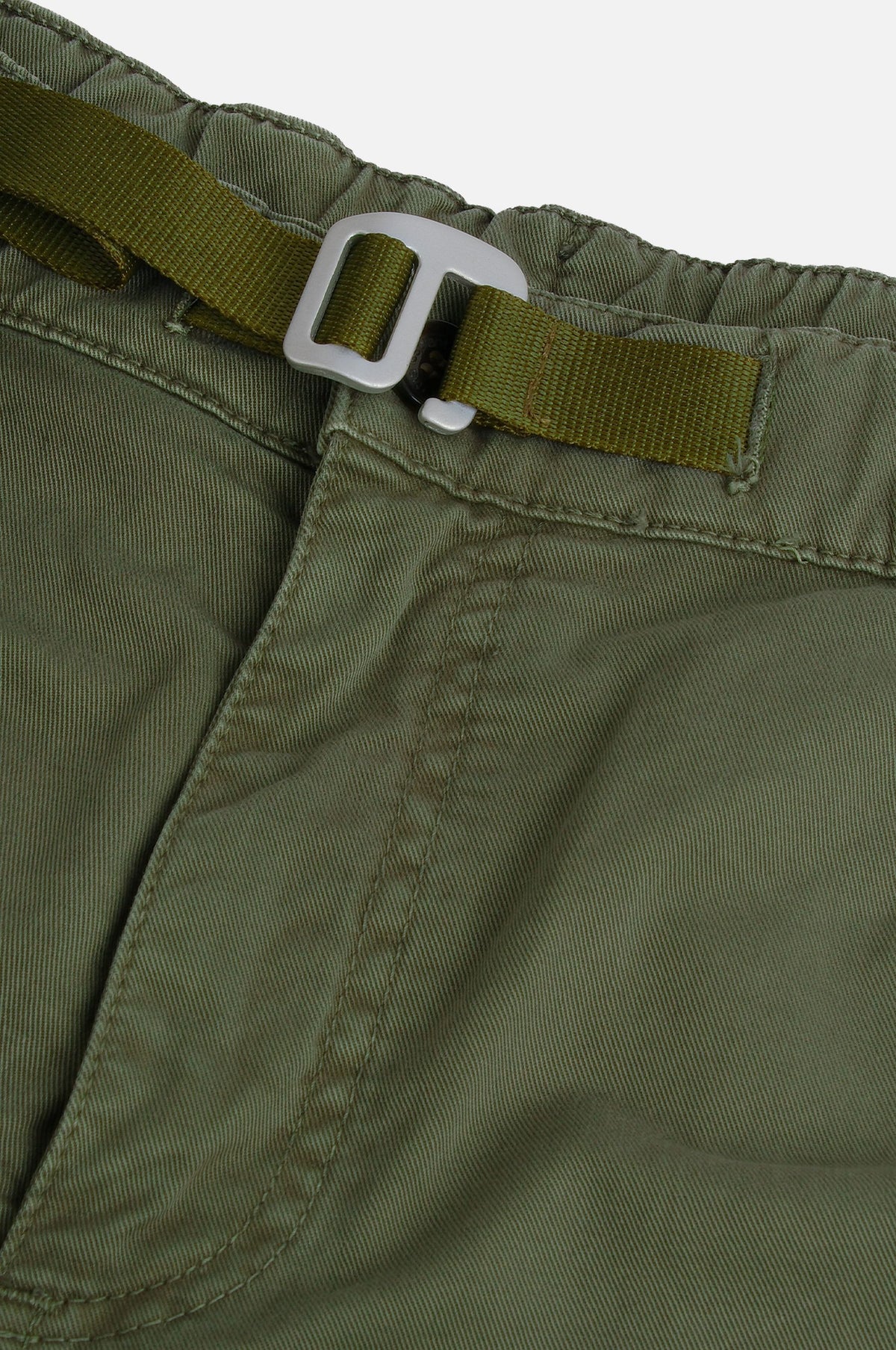 Détail en gros plan du Ecodye Cotton Climber Shorts en Menthol, avec ceinture dotée d'une sangle réglable et surpiqûres. | TP_IMAGE_TYPE=DETAIL