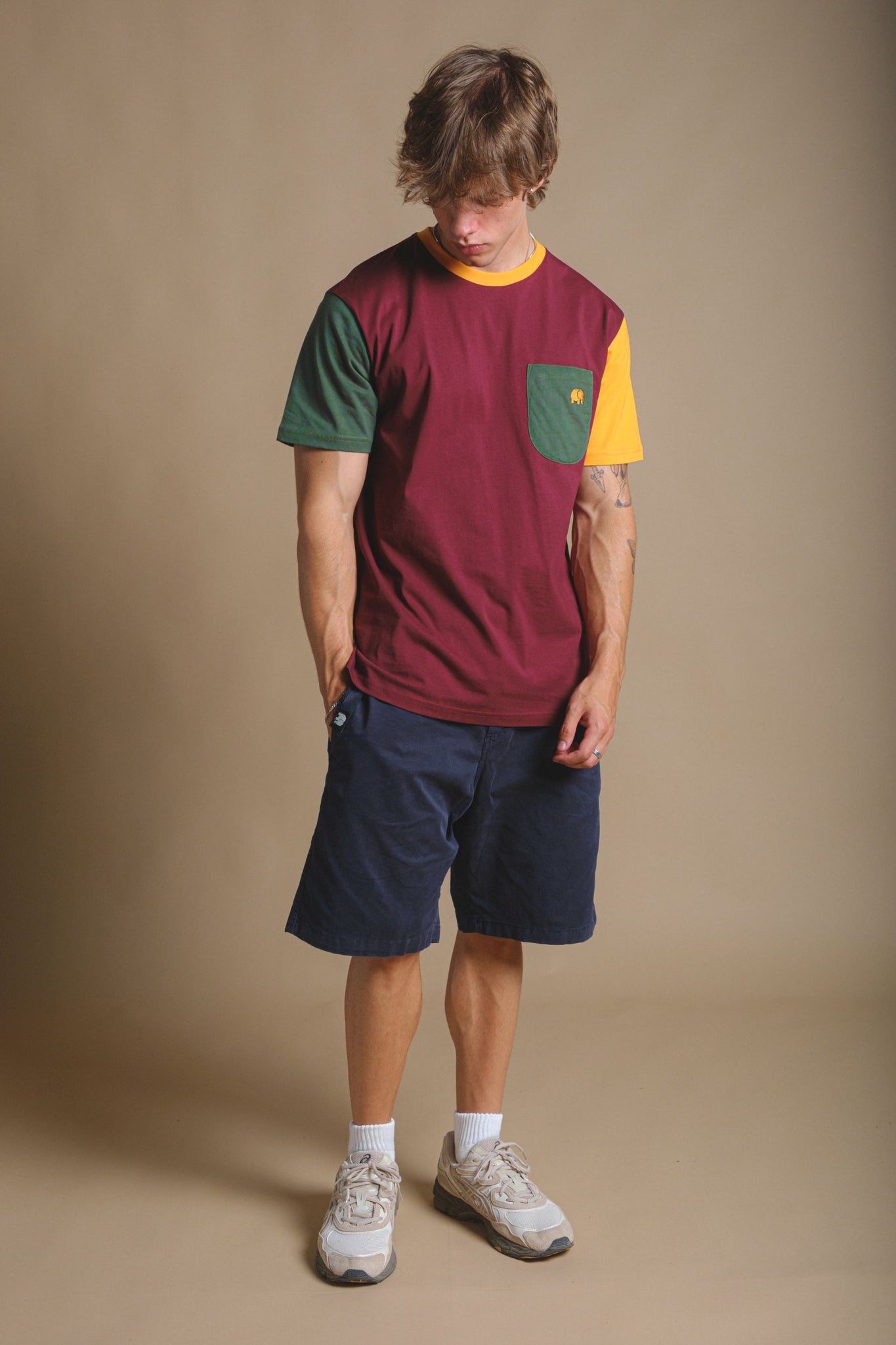 Camiseta Bolsillo Color Block Burgundy