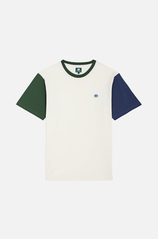 T-shirt Color Block organica con base naturale e maniche verdi e blu navy, dal design semplice e con un piccolo logo elefante sul petto | TP_IMAGE_TYPE=SILHOUETTE_FRONT