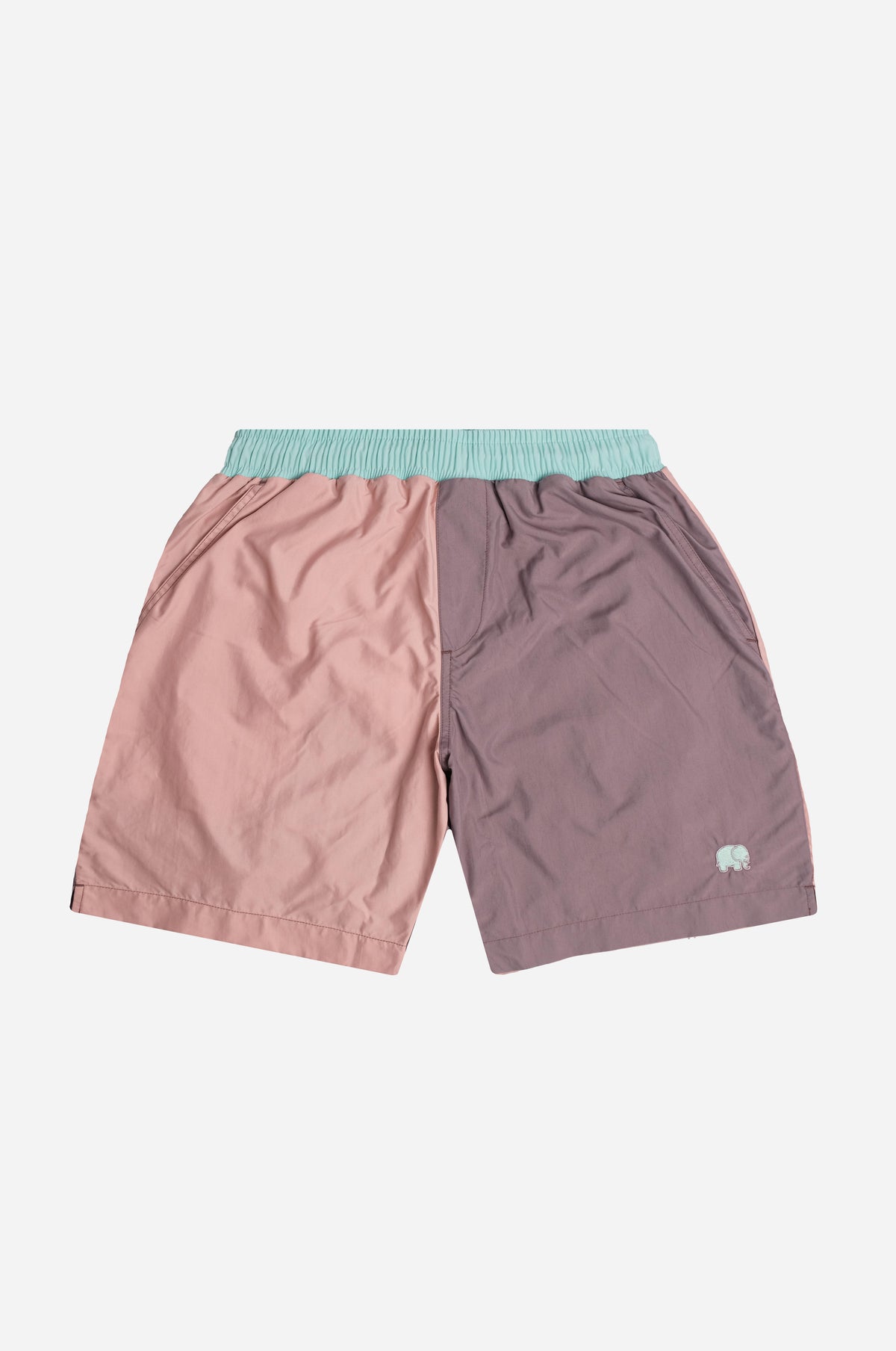 Silhouette avant des Color Block Q-Nova® Swim Trunks en Mauve | TP_IMAGE_TYPE=SILHOUETTE_FRONT