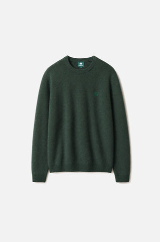 Sella Knit in Pine Green, con classico girocollo e maniche lunghe, presentato su sfondo bianco. | TP_IMAGE_TYPE=SILHOUETTE_FRONT