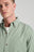 Persona che indossa una Eucaliptus Postiguet Pigment Dyed Twill Shirt, vista frontale | TP_IMAGE_TYPE=MODEL_FRONT