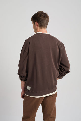 Personne portant le Core Oversized Sweatshirt Coffee Bean, vue de dos. | TP_IMAGE_TYPE=MODEL_BACK