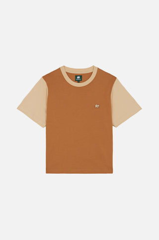 T-shirt color block femme en coloris cashew avec une manche contrastée de couleur claire | TP_IMAGE_TYPE=SILHOUETTE_FRONT