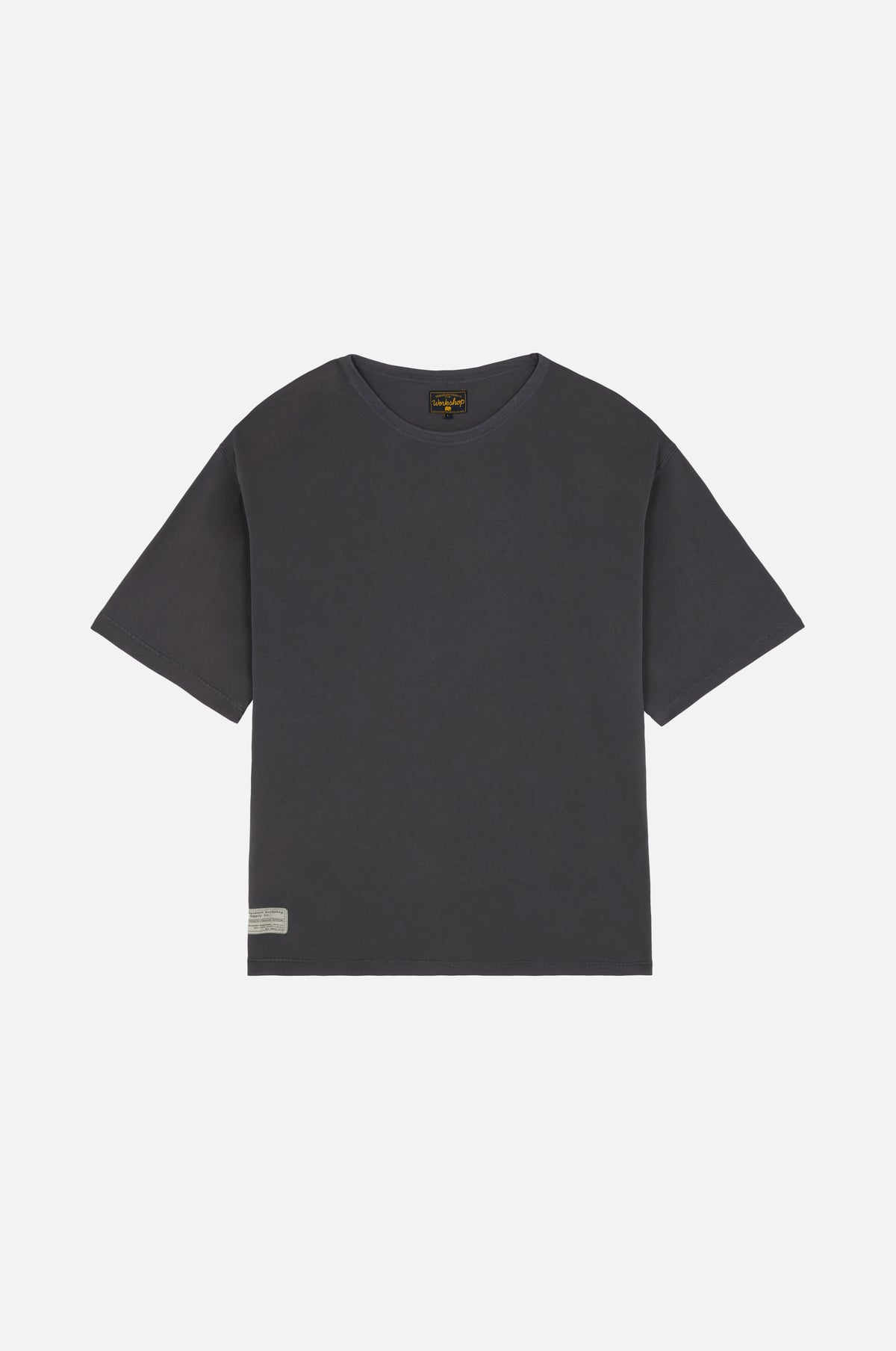 T-shirt Oversized pesante Sunwashed Worldwide nel colore Forged Iron, mostrata distesa per evidenziare il design e le caratteristiche della maglietta | TP_IMAGE_TYPE=SILHOUETTE_FRONT