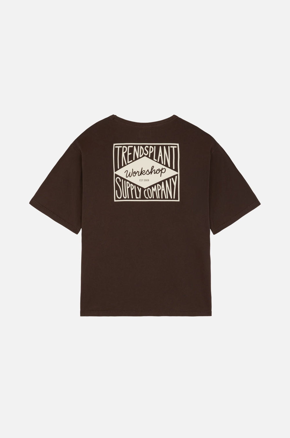 T-shirt oversize con chicchi di caffè che mostra il design sul retro con il logo "Trendplant Workshop Supply Company". | TP_IMAGE_TYPE=MODEL_BACK
