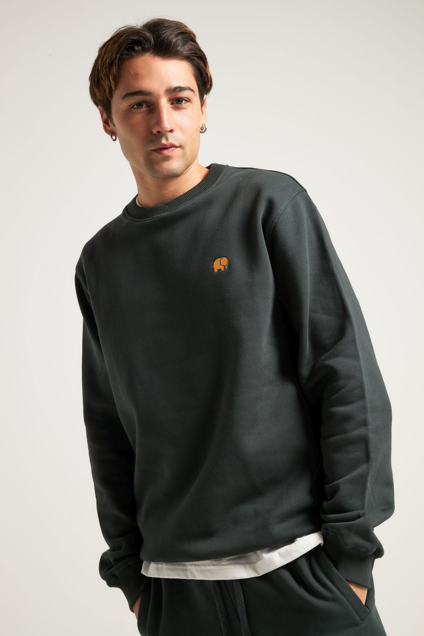 Organic Essential Sweater Scarab Green