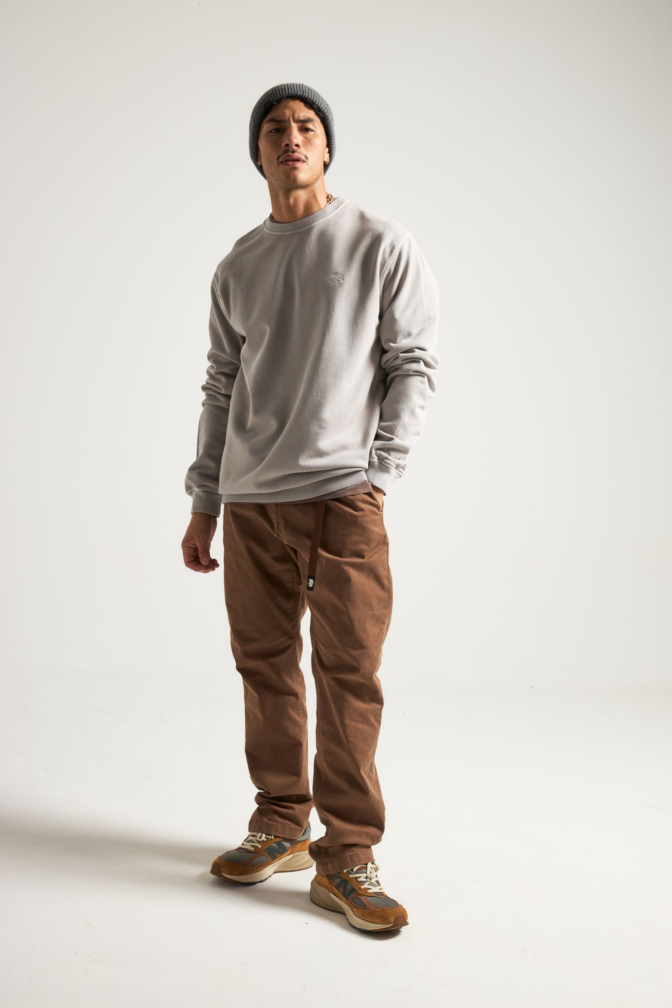 Essential Pigment Heavyweight Sweater Elephant Skin