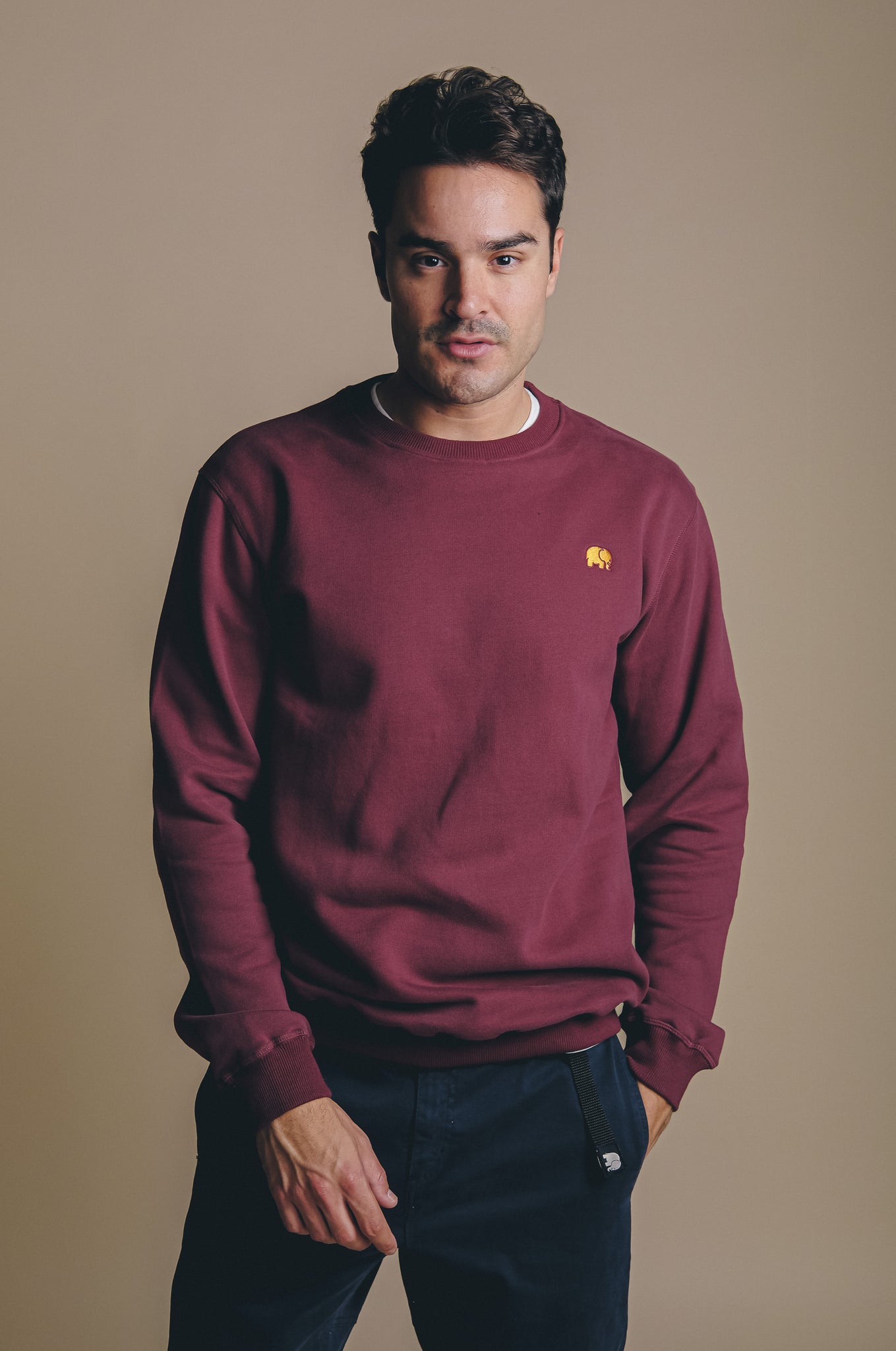 Sudadera Orgánica Esencial Burgundy