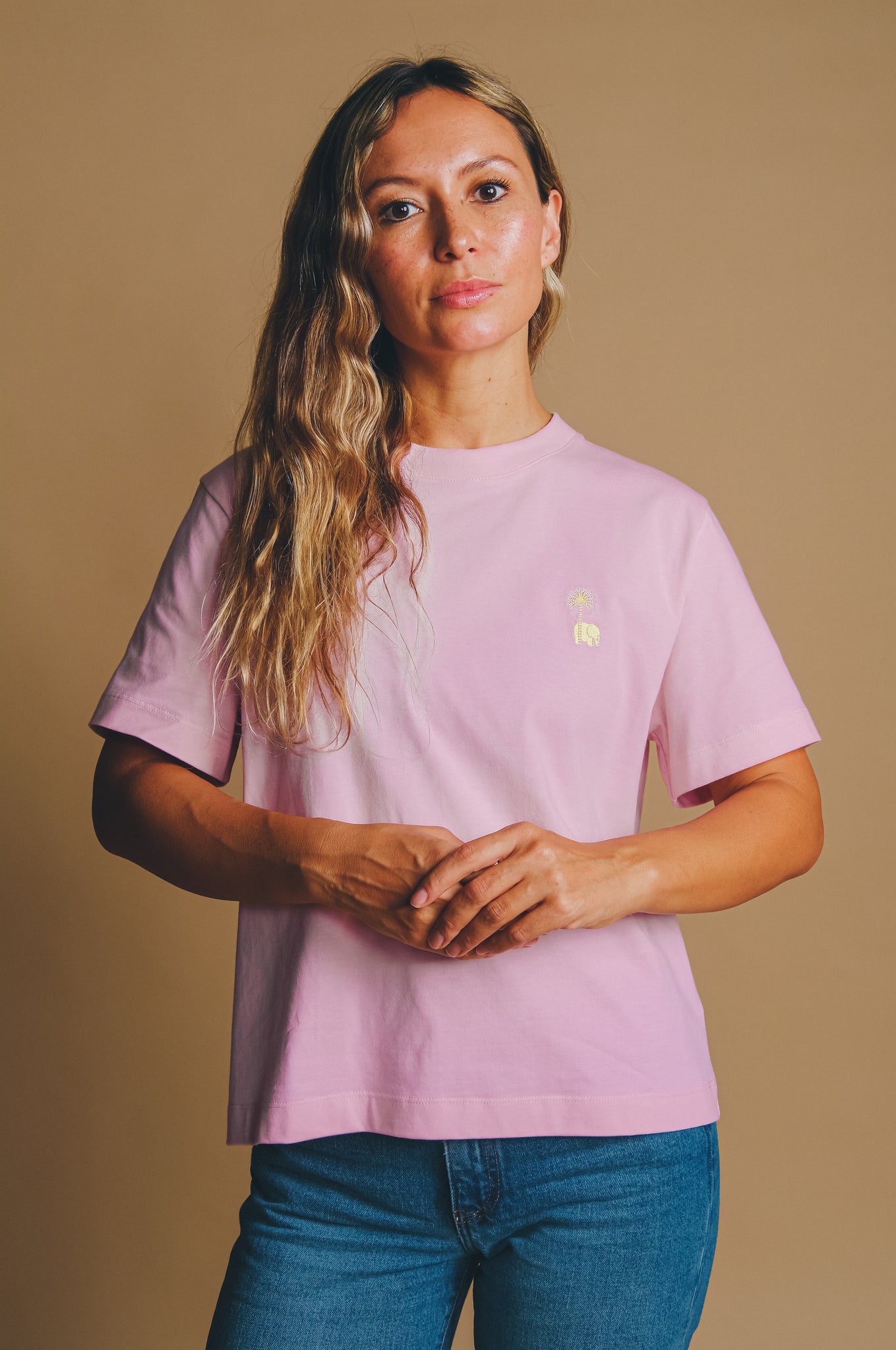 Women's Antonyo Marest x Trendsplant Essential T-Shirt Gum Pink