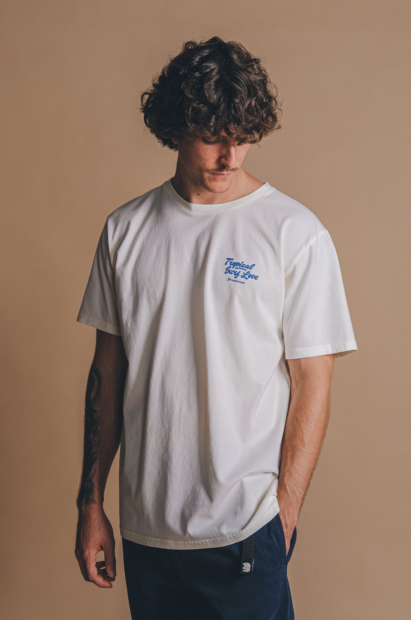 Tropical Surf Pigment T-Shirt Cannoli Cream White