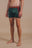 Persona che indossa boxer briefs Organic Essential con design Color Block, vista frontale | TP_IMAGE_TYPE=MODEL_FRONT