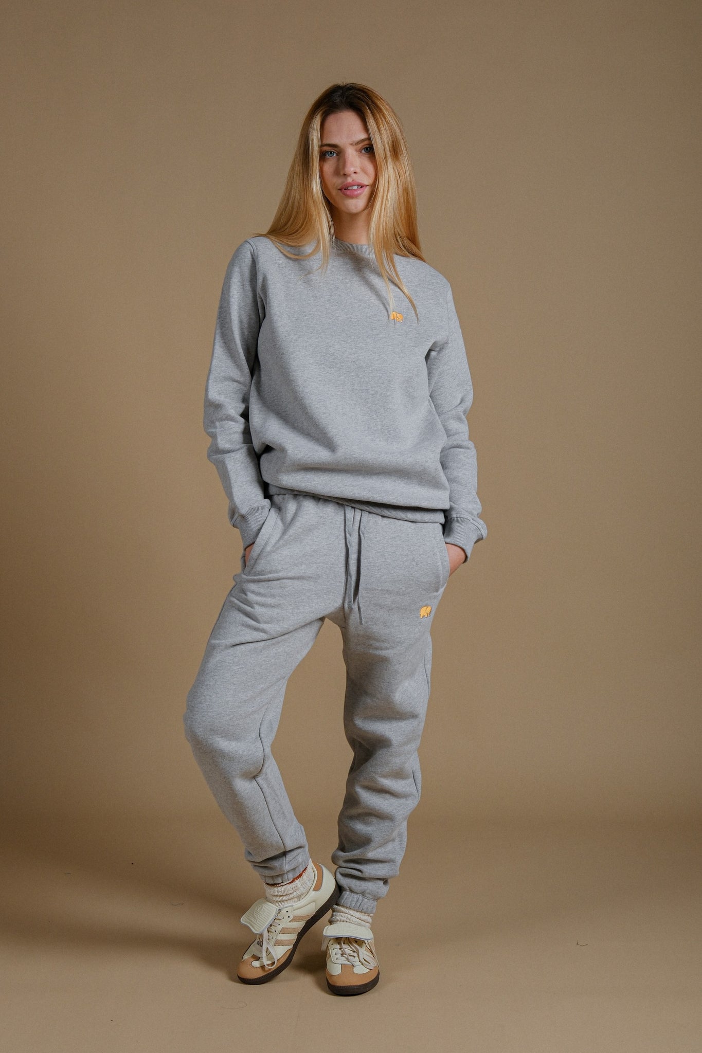 Women's Organic Essential Sweatpants Heather Grey