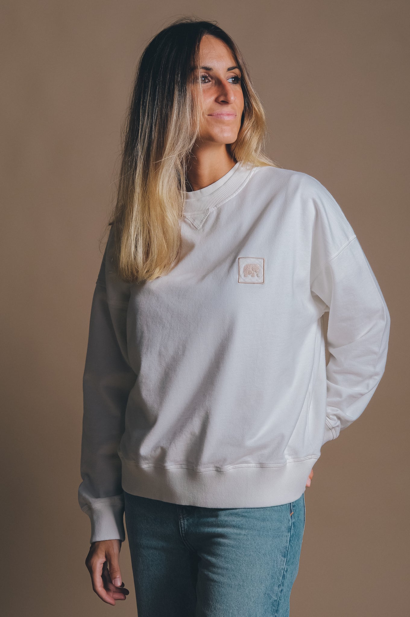 Sudadera Mujer Pigment Oversized Espliego Almond Milk