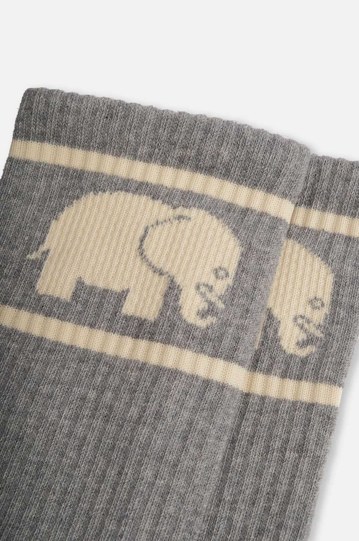 Close-up detail of Grey Organic Cotton Athletic Socks featuring an elephant design | TP_IMAGE_TYPE=DETAIL