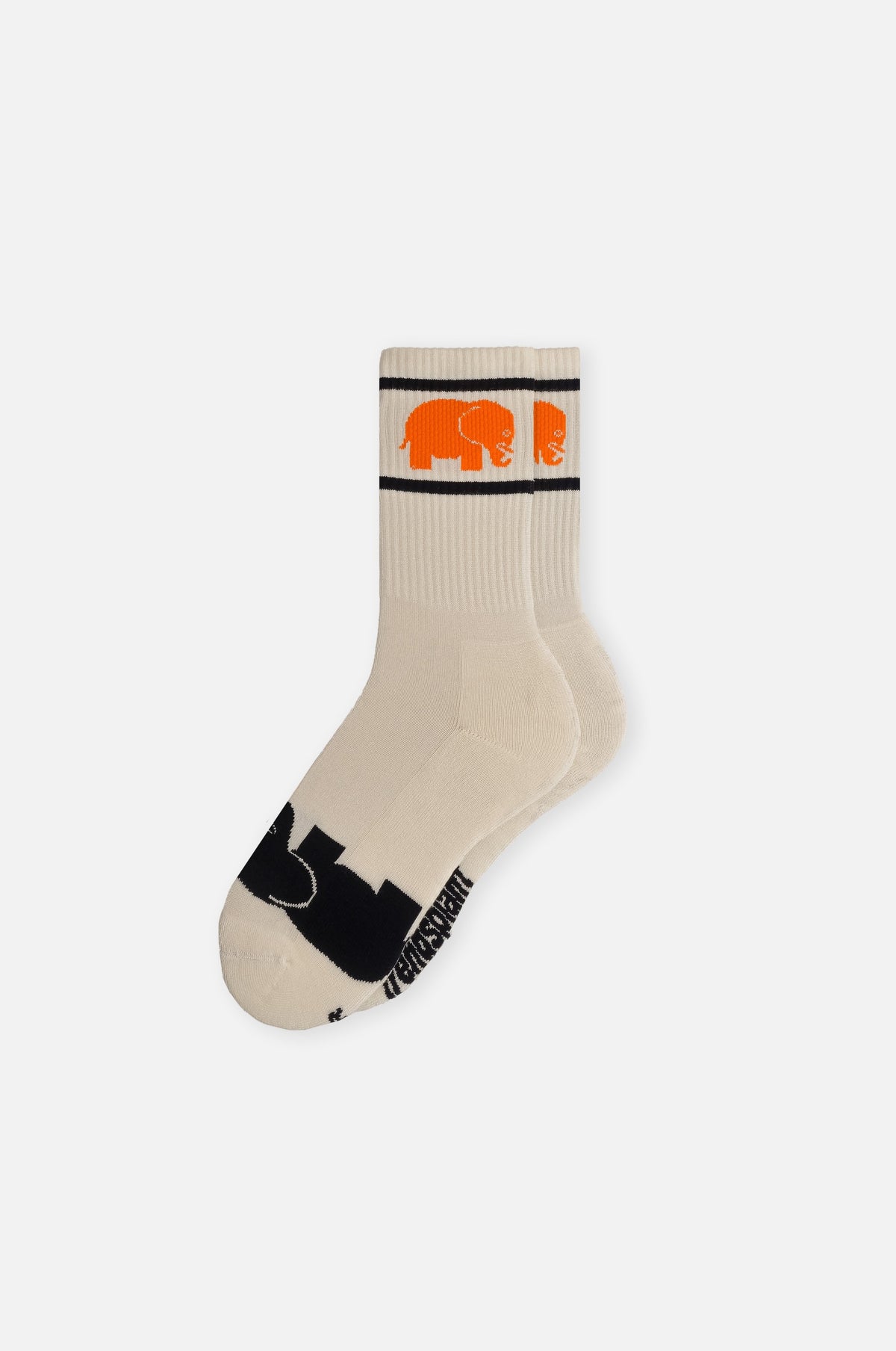 Chaussettes de sport en bambou naturel présentées avec des motifs d'éléphants ludiques en orange et noir | TP_IMAGE_TYPE=SILHOUETTE_FRONT