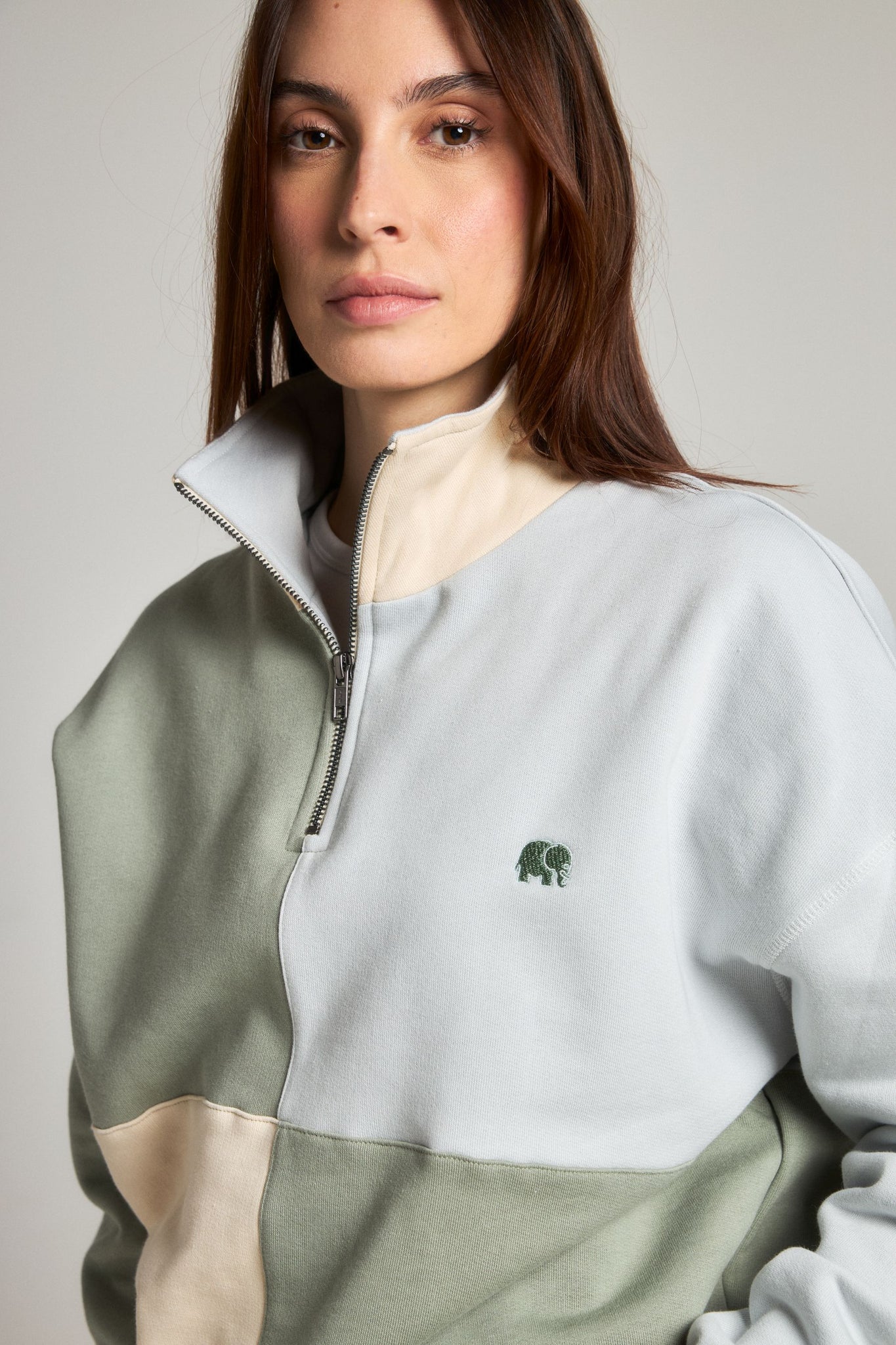 Women's Color Block Oversized Quarter Zip Sweater Iron Veil