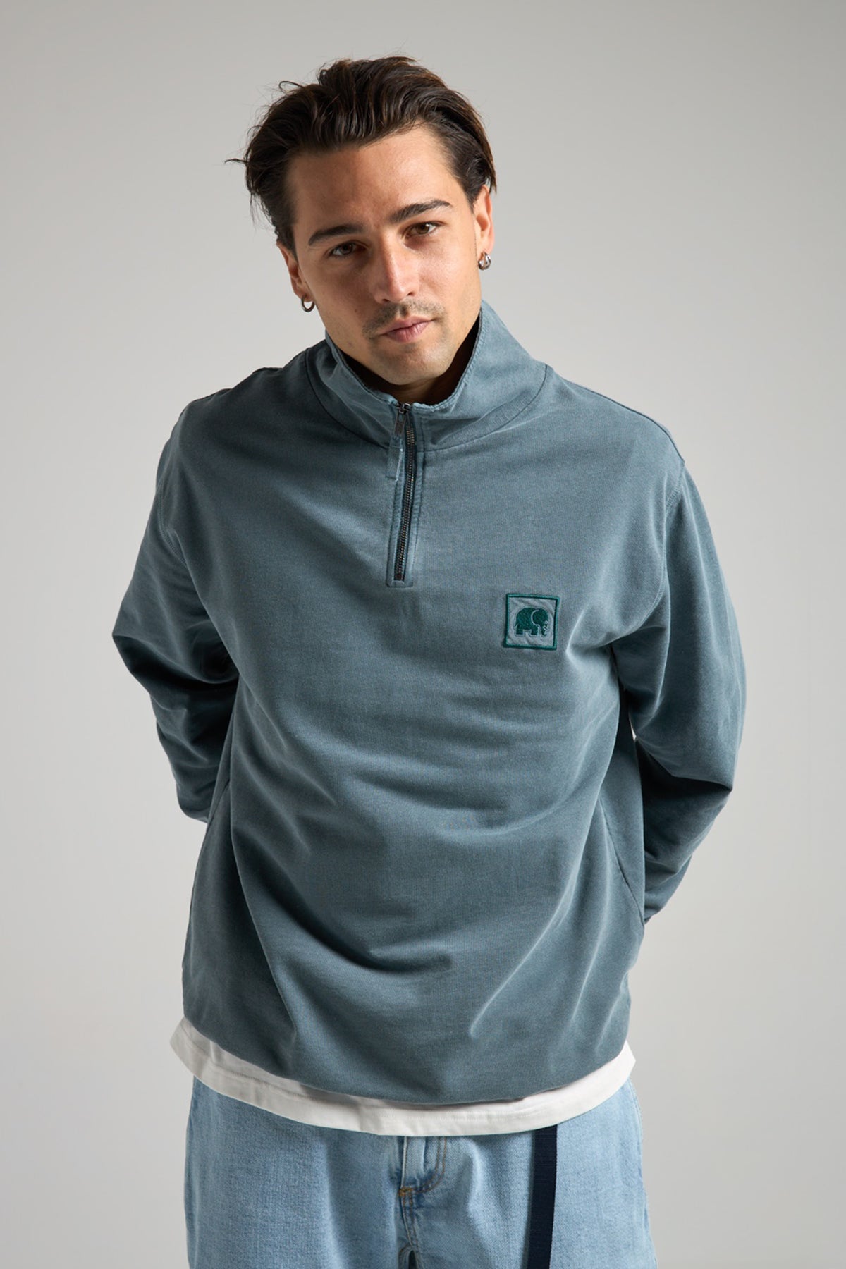 Sauce Pigment Dyed Quarter Zip Sweatshirt Elm Green – Trendsplant