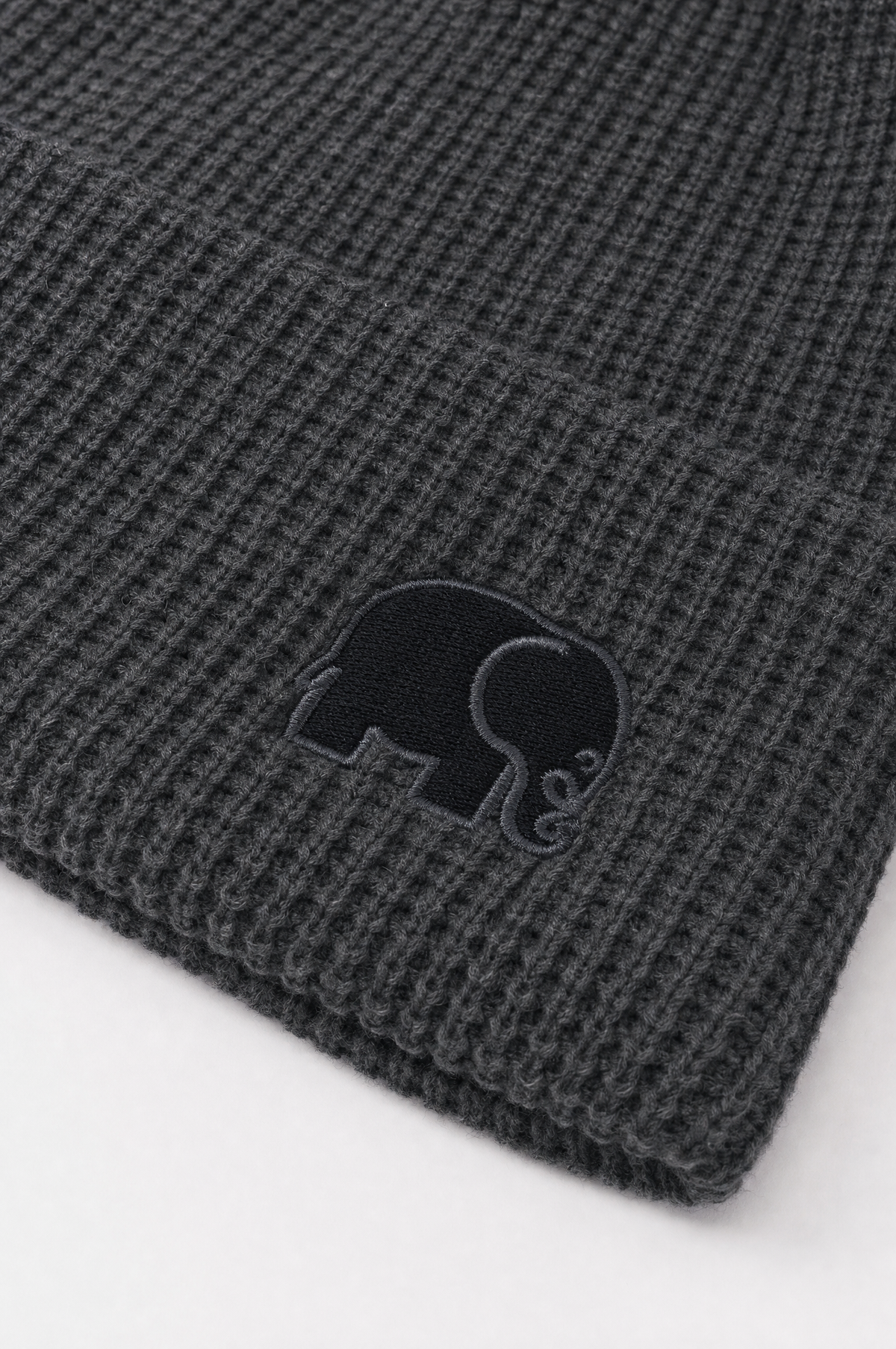 Berretto in maglia waffle antracite con risvolto | TP_IMAGE_TYPE=DETAIL