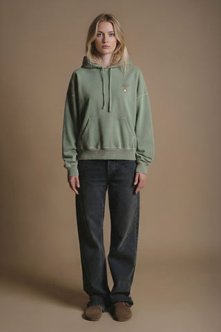 Persona che indossa una felpa oversize Silver Green, vista frontale | TP_IMAGE_TYPE=MODEL_FRONT