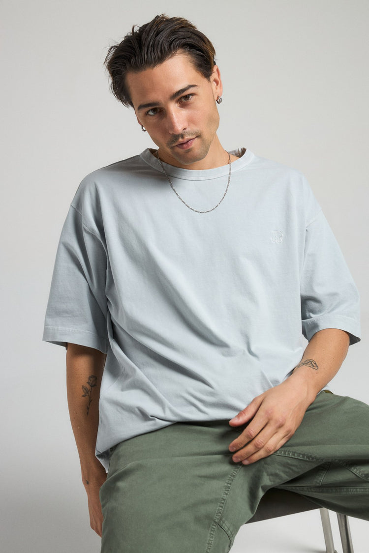 Trendsplant FW26 · campagne essentials · cadrage vertical