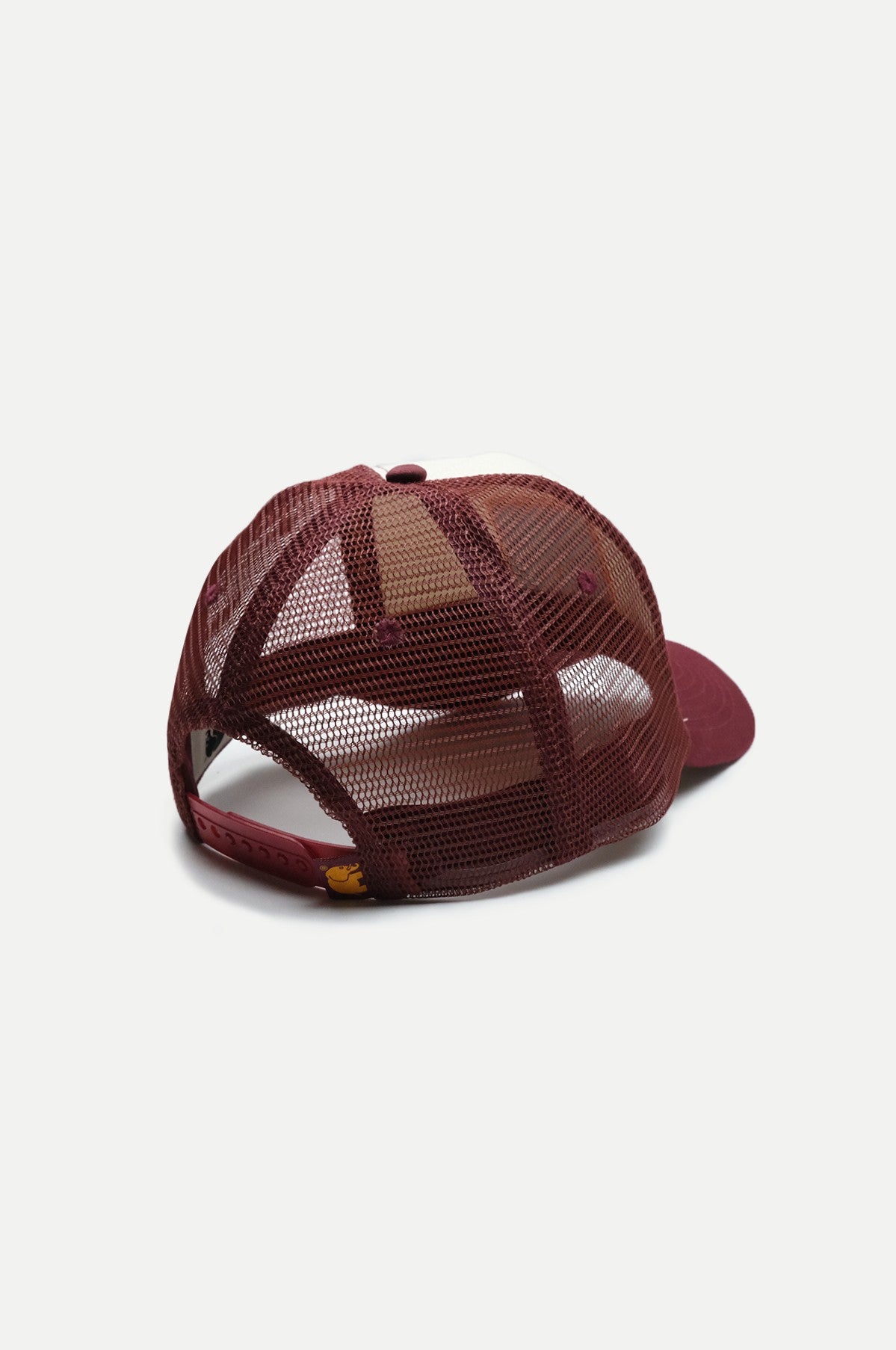 Silhouette arrière de la Classic Trucker Cap Burgundy | TP_IMAGE_TYPE=SILHOUETTE_BACK